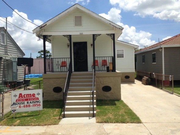 Pier and Piling House Raising New Orleans